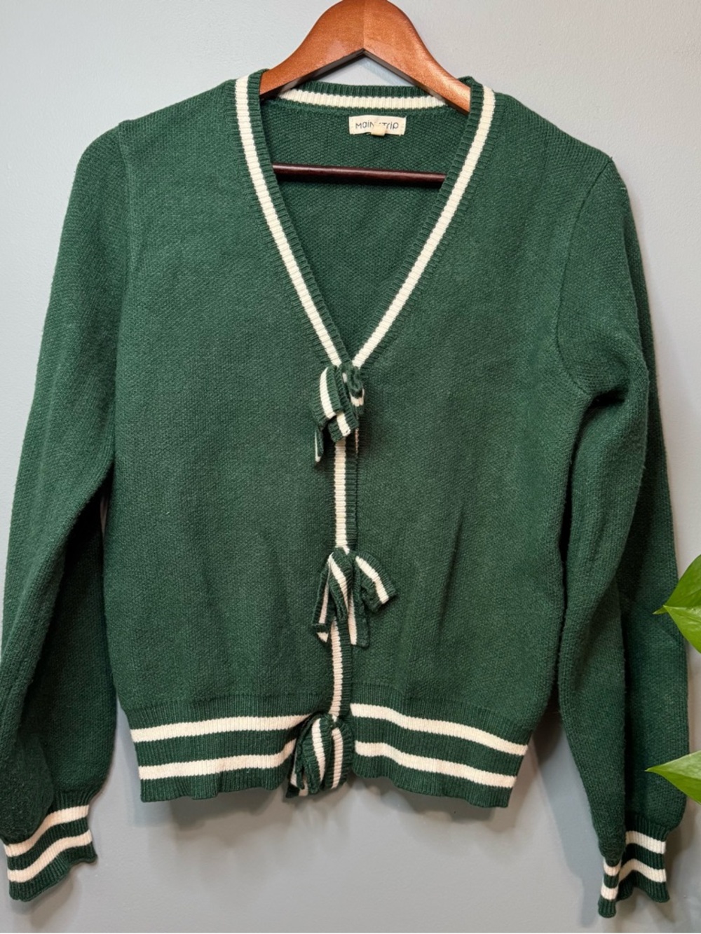 Main Strip Green & White Bow Tie Striped Cardigan Sweater. Women’s Medium - Picture 10 of 10